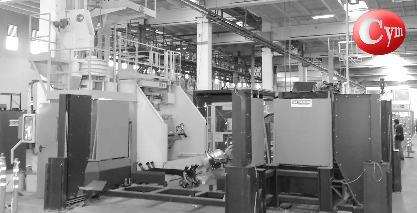 CYM shot peening cell side view ABB robot rear axle bracket — mechanical recovery purifier vibrating screen · Gestamp