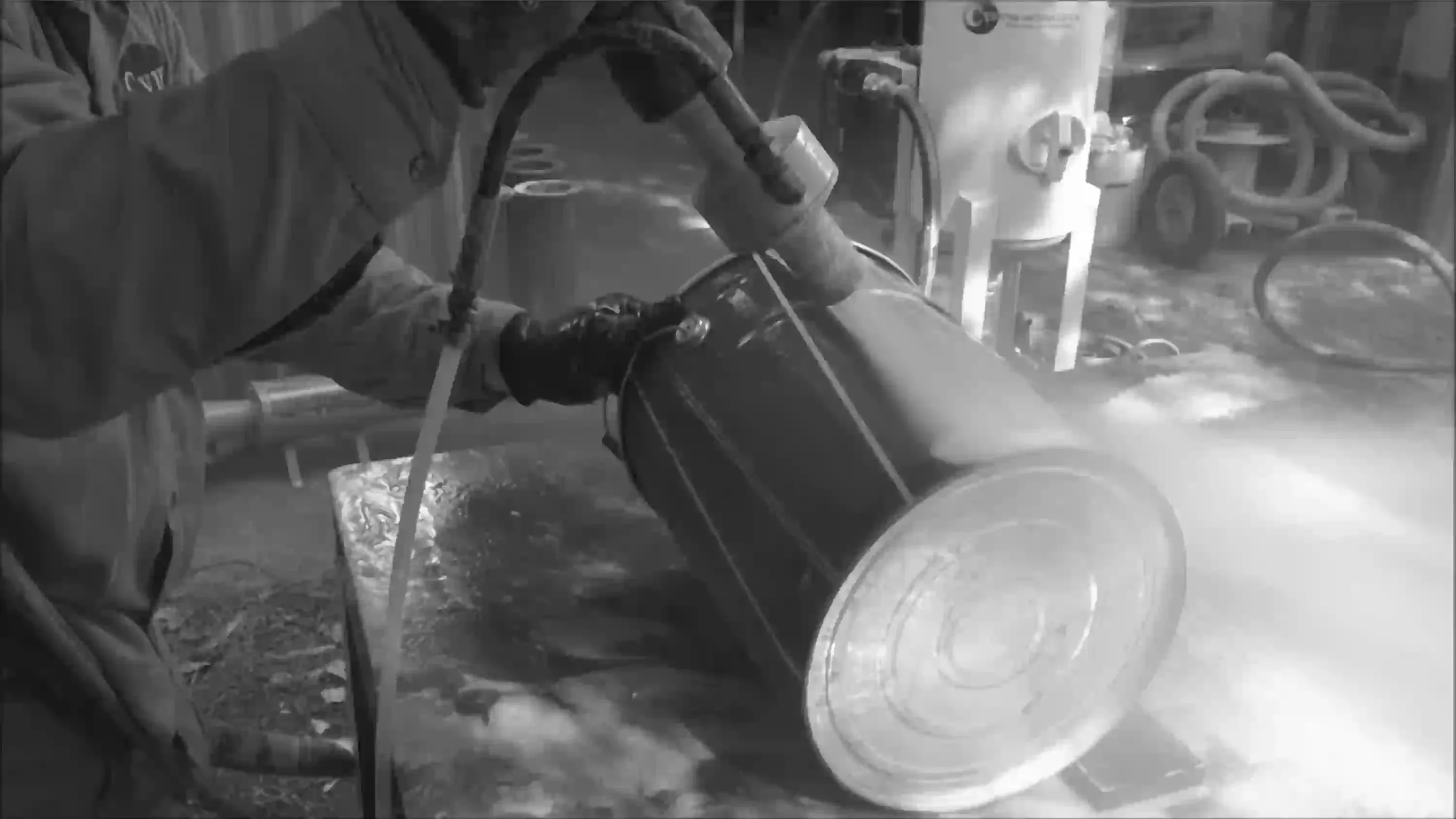 Sodium bicarbonate — Lightweight abrasive blast