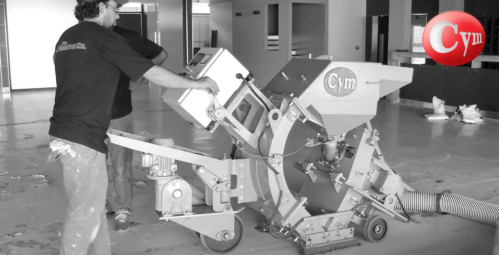 Granalladora portátil de piso CYM Materiales granallando concreto edificio, turbina 30 HP perfil rugosidad adhesión epóxico