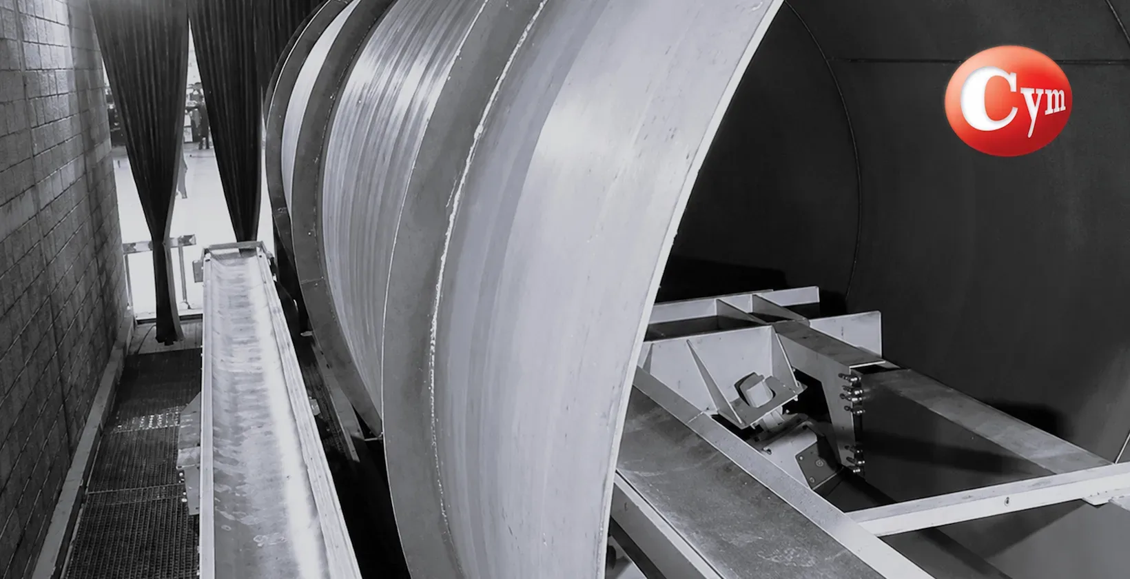 CYM Materiales large diameter tube entering internal blast turbine cabin full internal coverage pipeline aqueduct