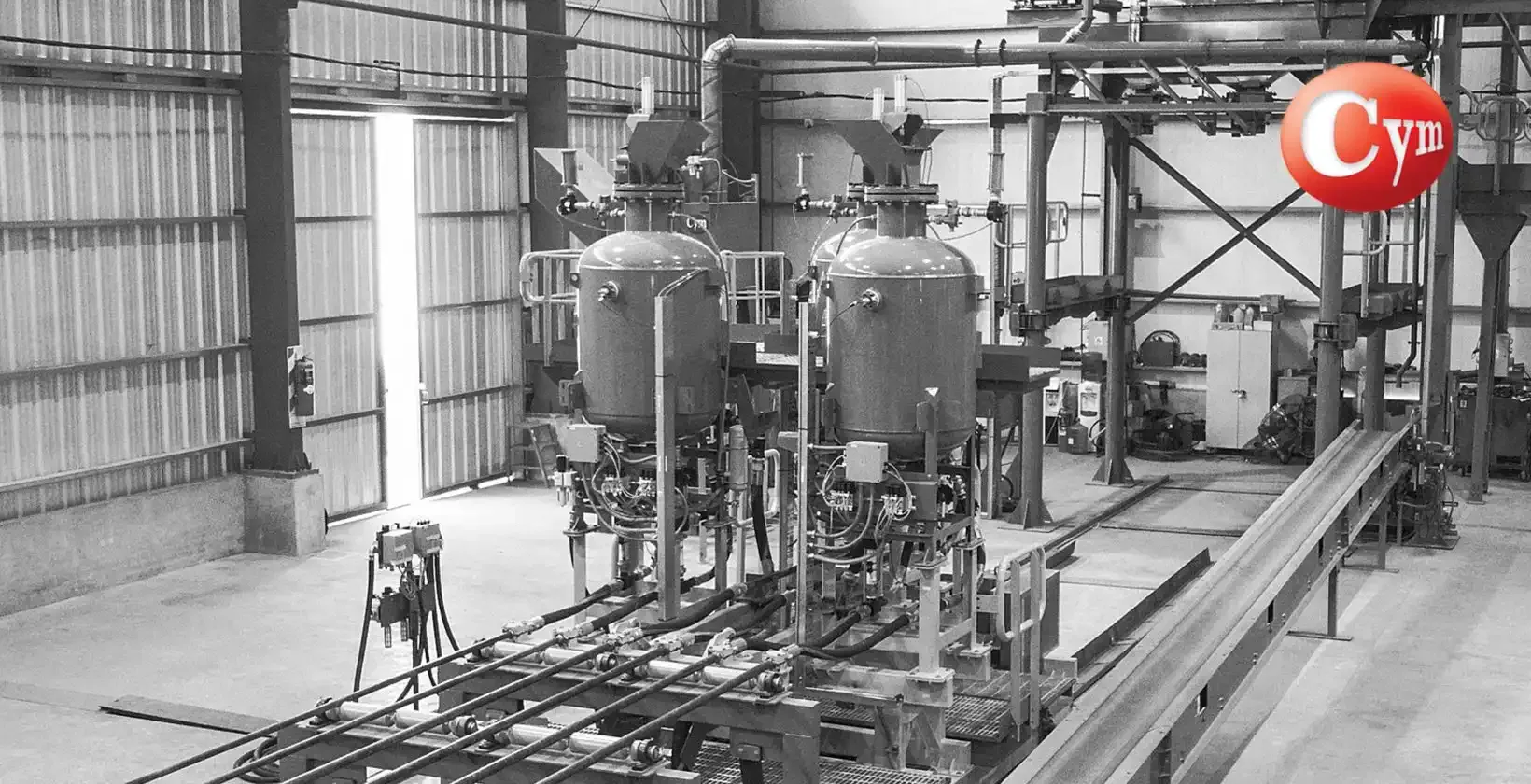 Tolvas CY500 manifold distribución granalladora tubos CYM Materiales