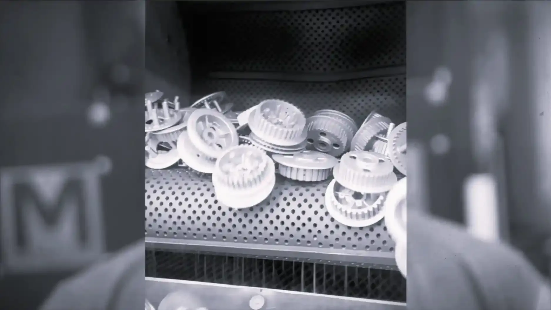 LT-60 tumblast rotary belt blast machine