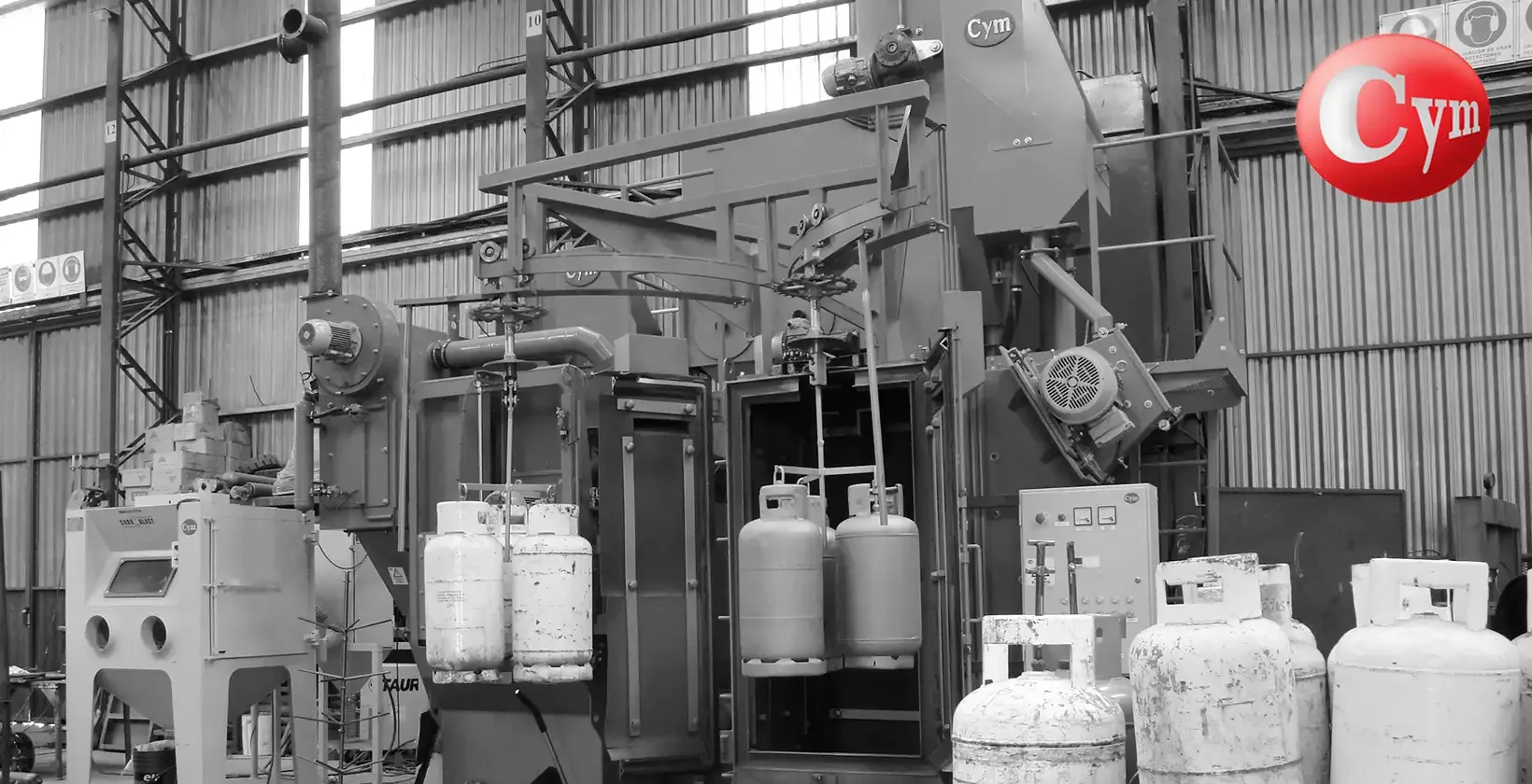 Spinner hanger shot blast — LPG and CNG cylinders
