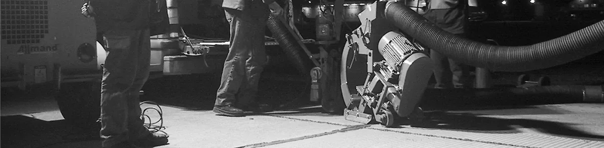 Granallado portátil
de turbina en
circuito cerrado