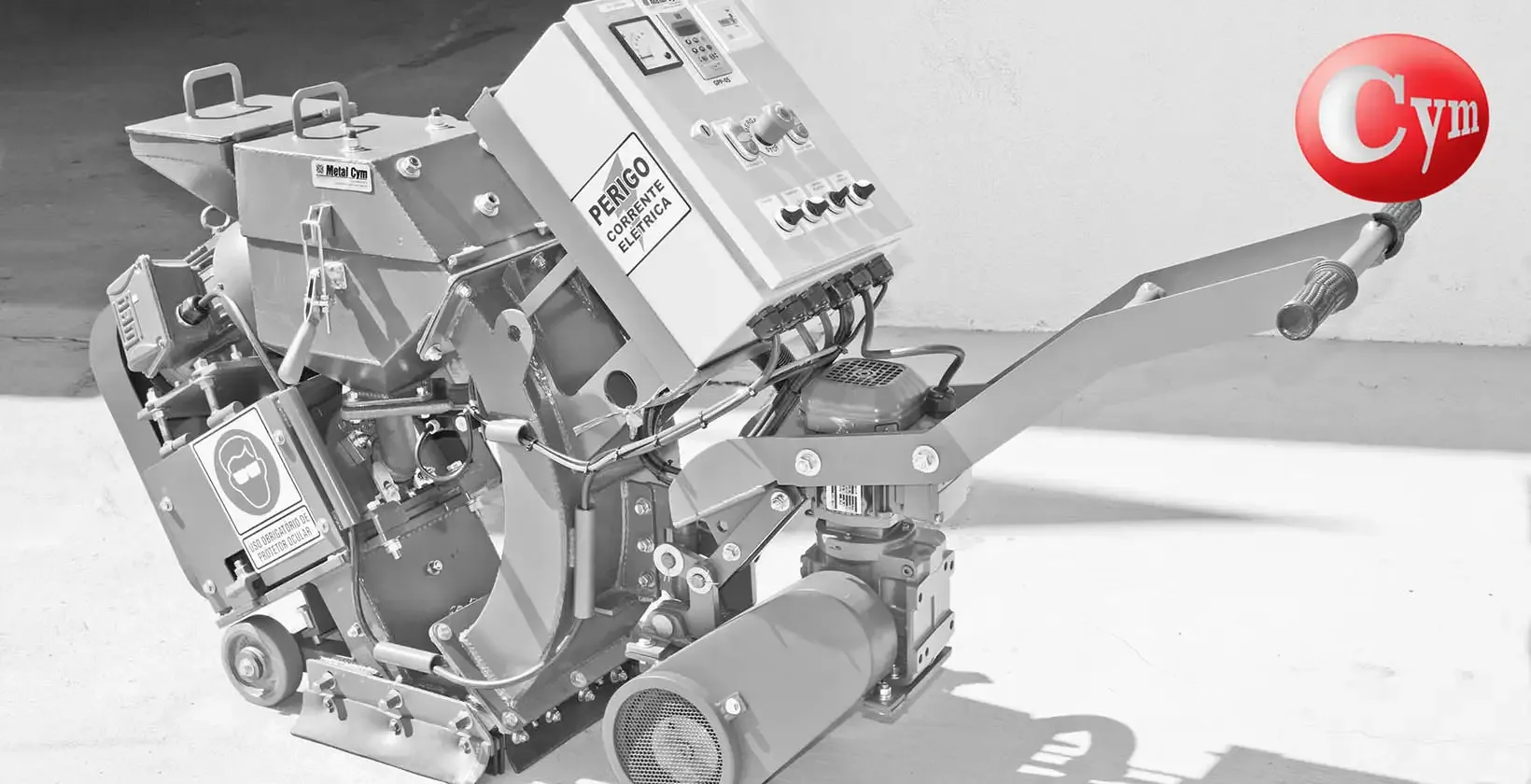 Granalladora portátil de piso CYM Materiales vista perfil técnica completa, turbina colector polvo integrado circuito cerrado
