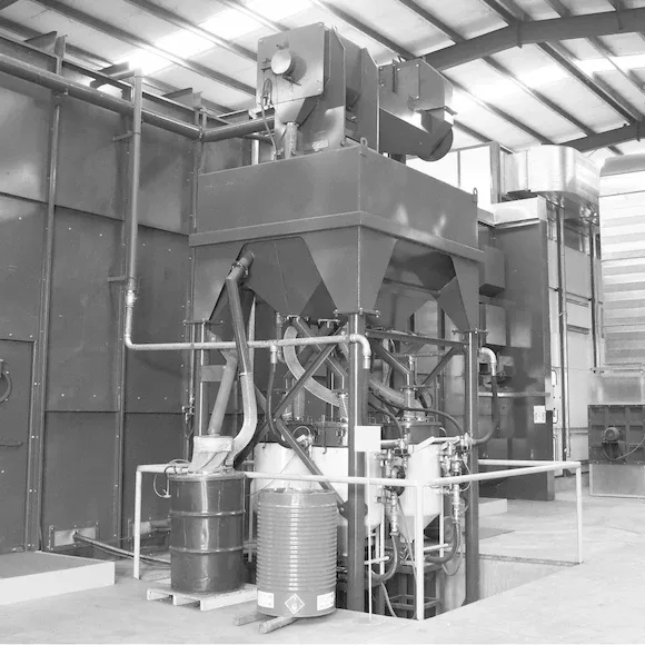 Abrasive cleaning in shot blasting