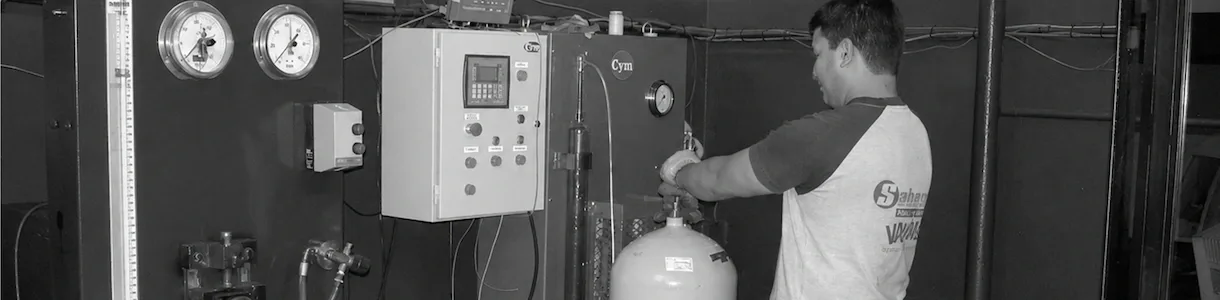 Hydraulic testing equipment
for cylinders