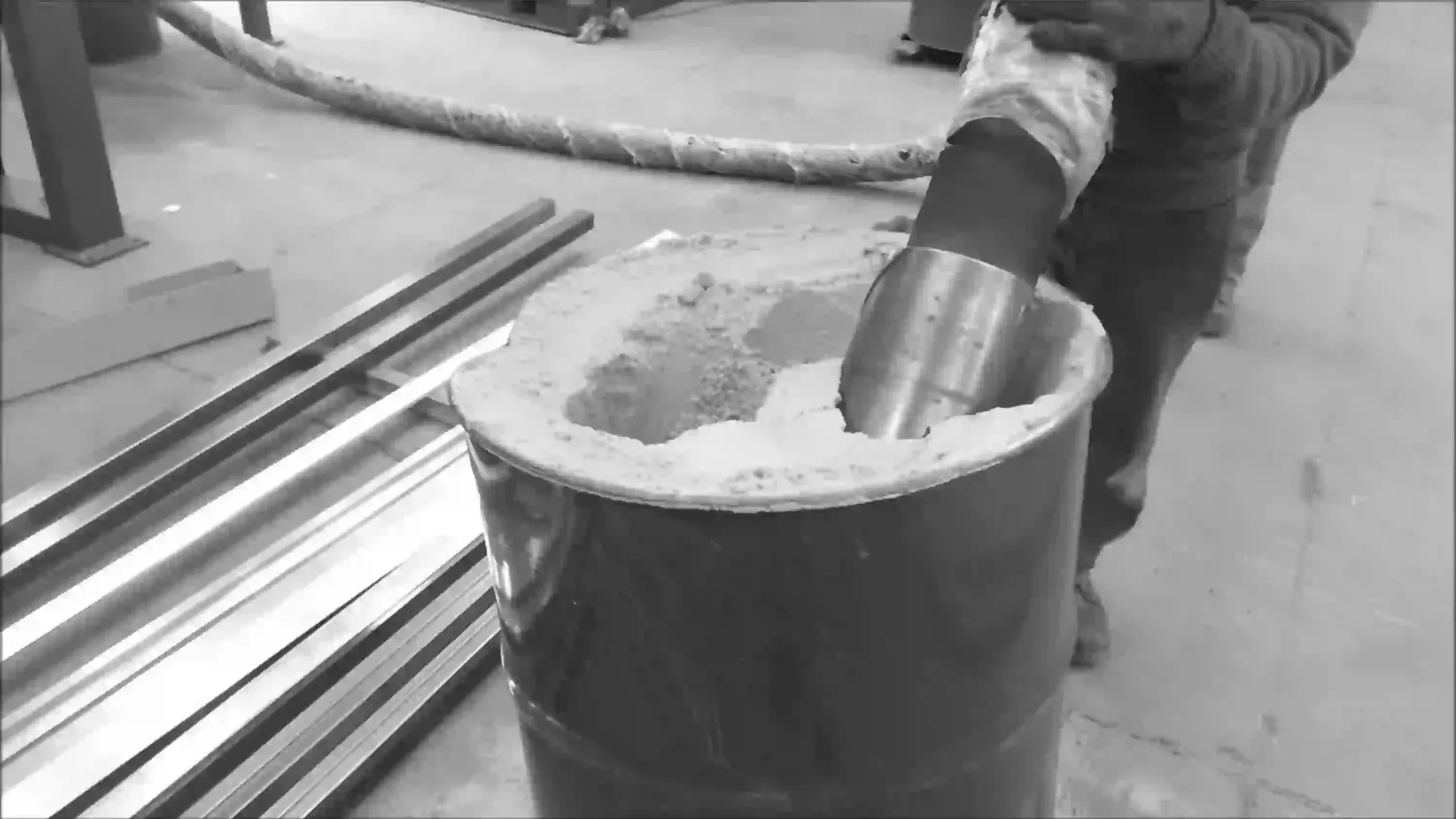 Metal abrasive vacuum recovery CYVACT-50