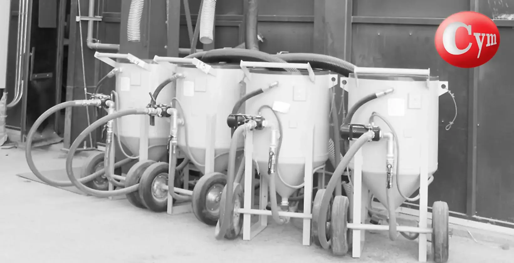 4 tolvas granallado CYM CY150P sistema Pinch — cuarto multipuesto sandblasteo máxima vida útil manguera · ARGO México